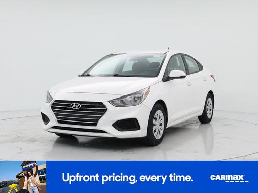 White 2021 Hyundai Accent SE