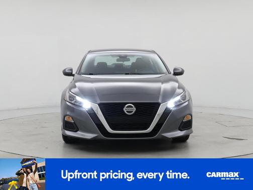 2022 Nissan Altima SV