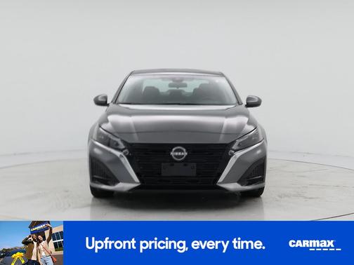 Gray 2023 Nissan Altima SV