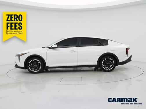 White 2025 Kia K4 EX