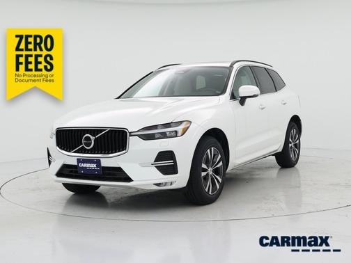 White 2023 Volvo XC60 B5 Core