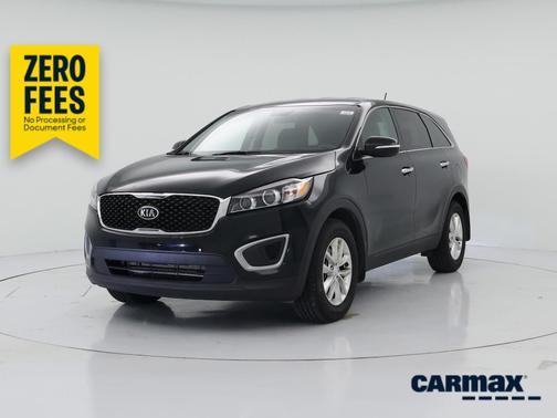 Black 2017 Kia Sorento L