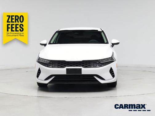 White 2022 Kia K5 LX