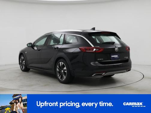 2018 Buick Regal TourX Essence