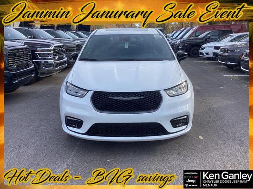 2026 Chrysler Pacifica Select