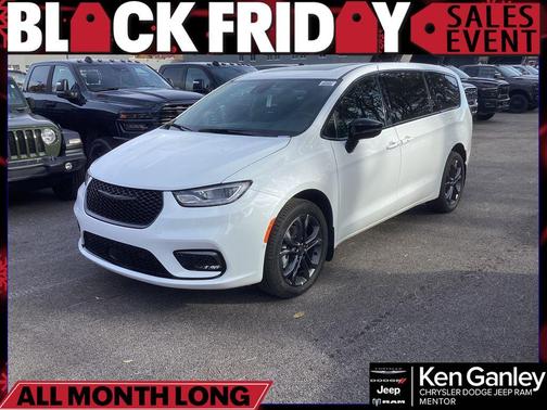 2026 Chrysler Pacifica Select