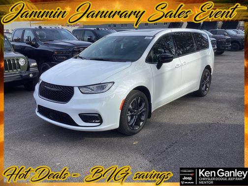 2026 Chrysler Pacifica Select