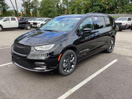 2026 Chrysler Pacifica Limited