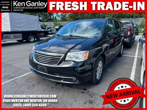 2014 Chrysler Town & Country Touring