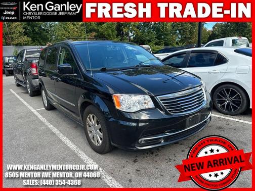 2014 Chrysler Town & Country Touring