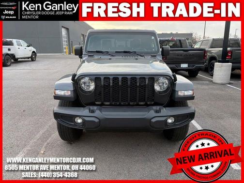 2022 Jeep Gladiator Sport