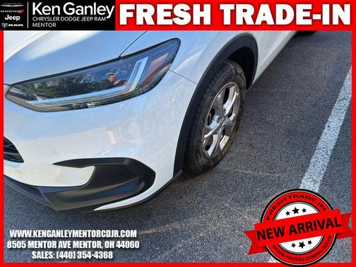 Platinum White Pearl 2023 Honda HR-V LX