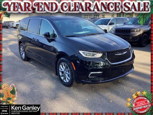 2026 Chrysler Pacifica Select