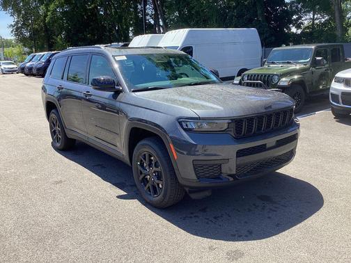 2025 Jeep Grand Cherokee L Laredo