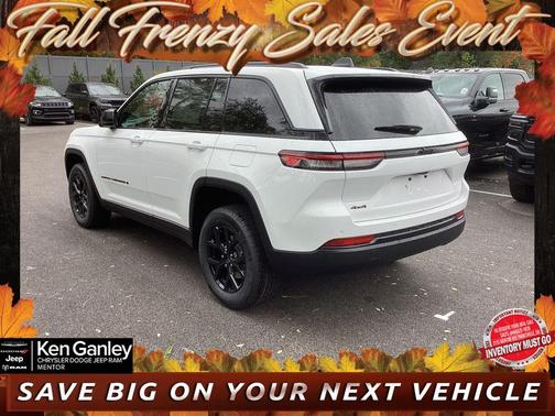 2025 Jeep Grand Cherokee Laredo