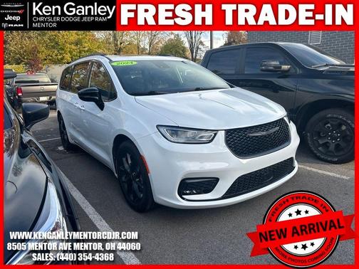 2024 Chrysler Pacifica Touring-L