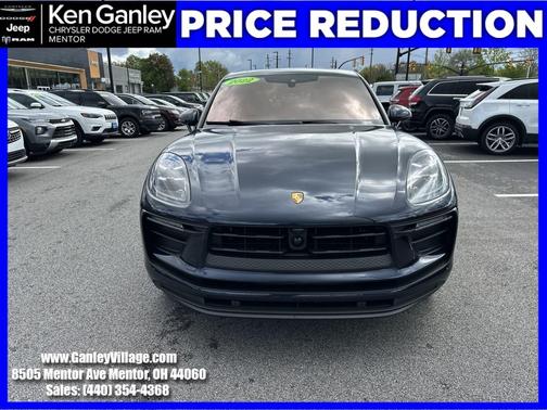 2022 Porsche Macan Base
