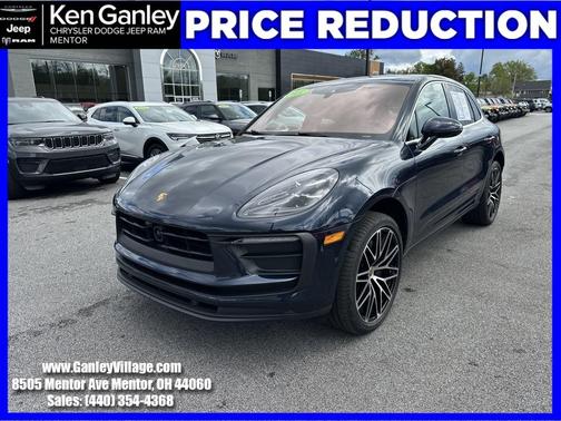 2022 Porsche Macan Base