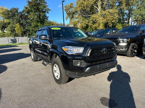 2022 Toyota Tacoma SR