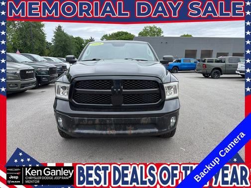 Brilliant Black Crystal Pearlcoat 2018 RAM 1500 Big Horn