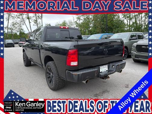 Brilliant Black Crystal Pearlcoat 2018 RAM 1500 Big Horn
