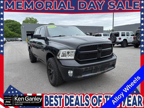 Brilliant Black Crystal Pearlcoat 2018 RAM 1500 Big Horn