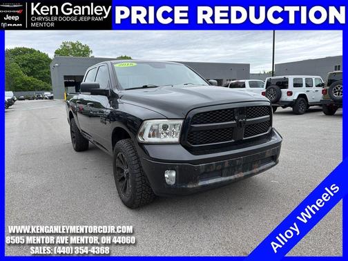 Brilliant Black Crystal Pearlcoat 2018 RAM 1500 Big Horn
