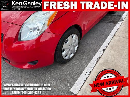 Red 2007 Toyota Yaris Base