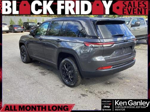 2025 Jeep Grand Cherokee Laredo