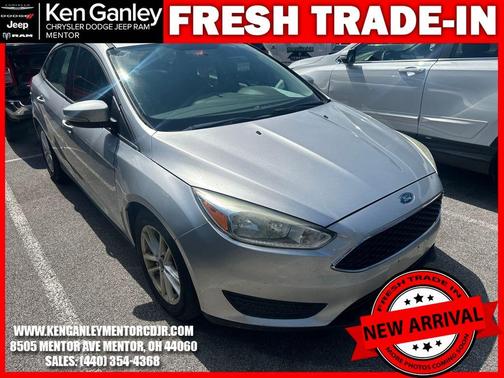 Ingot Silver 2015 Ford Focus SE