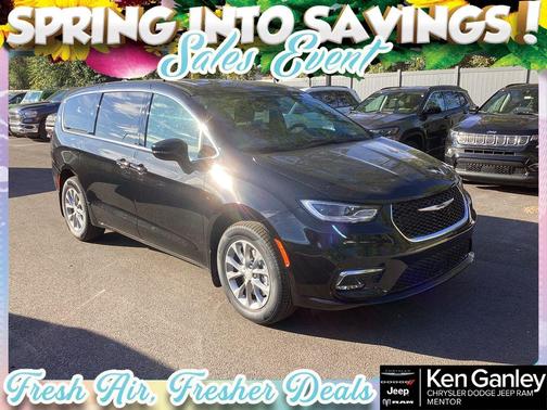 Diamond Black 2026 Chrysler Pacifica Select