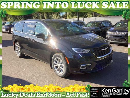 2026 Chrysler Pacifica Select