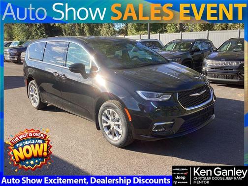 2026 Chrysler Pacifica Select