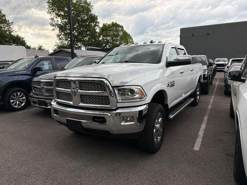 Bright White Clearcoat 2017 RAM 3500 Laramie