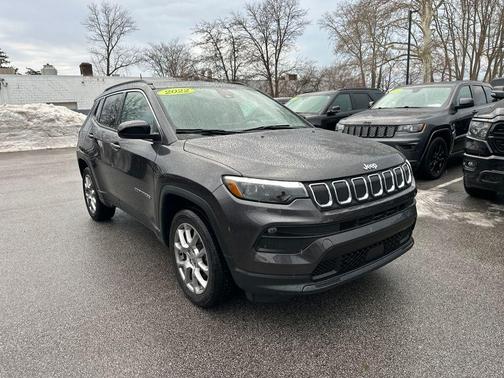 2022 Jeep Compass Latitude Lux