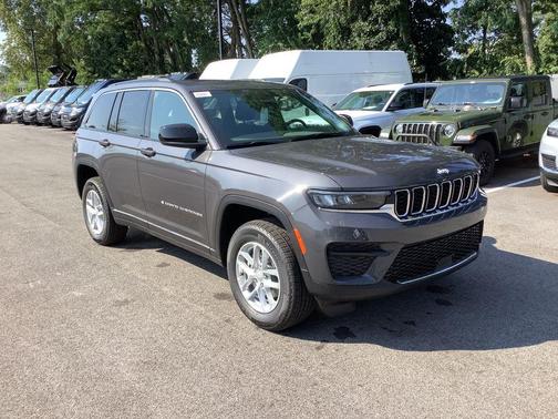 2025 Jeep Grand Cherokee Laredo X