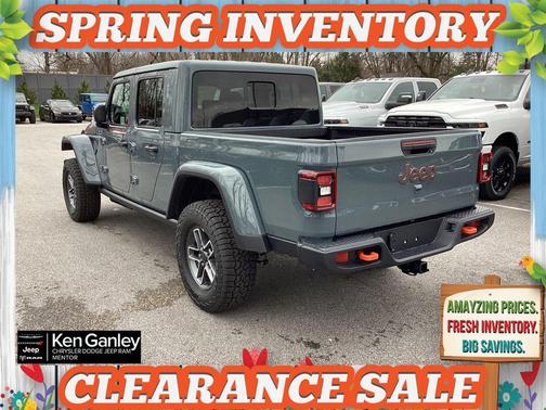 Anvil Clearcoat 2026 Jeep Gladiator Mojave