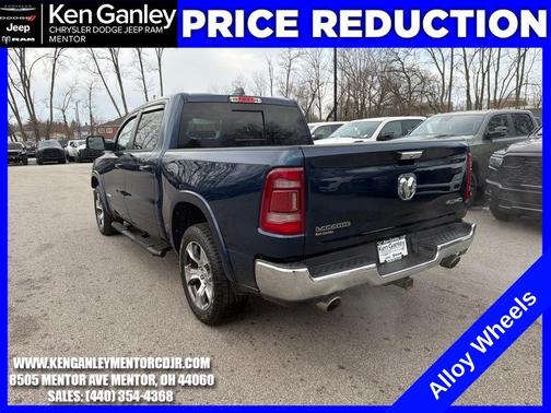 Patriot Blue Pearlcoat 2022 RAM 1500 Laramie