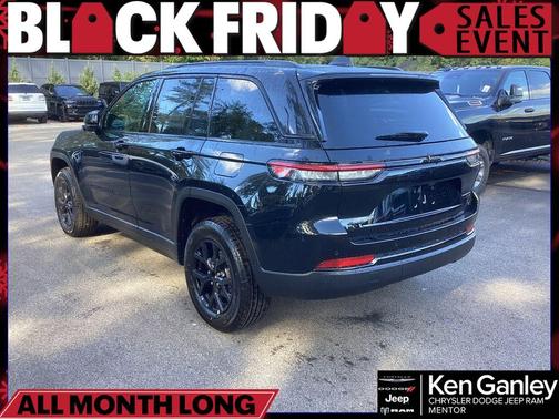 2025 Jeep Grand Cherokee Laredo