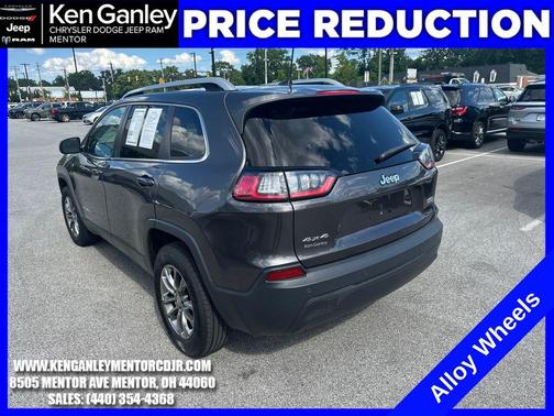 Granite Crystal Clearcoat Metallic 2020 Jeep Cherokee Latitude Plus
