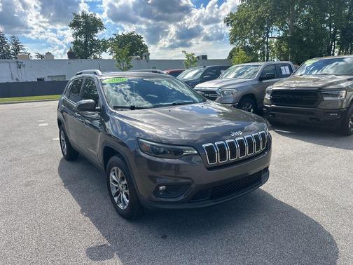 Granite Crystal Clearcoat Metallic 2020 Jeep Cherokee Latitude Plus