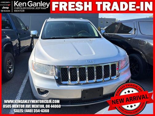 Bright Silver Clearcoat Metallic 2013 Jeep Grand Cherokee Overland
