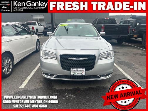 2019 Chrysler 300 Touring