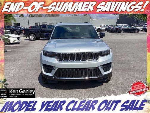 2025 Jeep Grand Cherokee Laredo