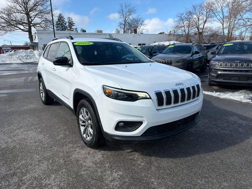 2022 Jeep Cherokee Latitude Lux