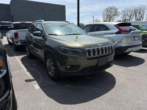 Olive Green Pearlcoat 2019 Jeep Cherokee Latitude Plus