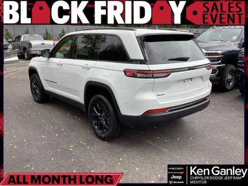 2025 Jeep Grand Cherokee Laredo