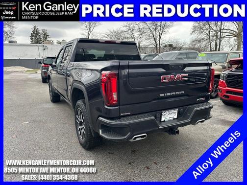 2022 GMC Sierra 1500 AT4