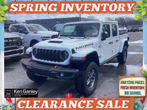 Bright White Clearcoat 2026 Jeep Gladiator Mojave
