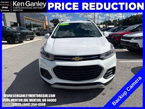 Summit White 2021 Chevrolet Trax LT